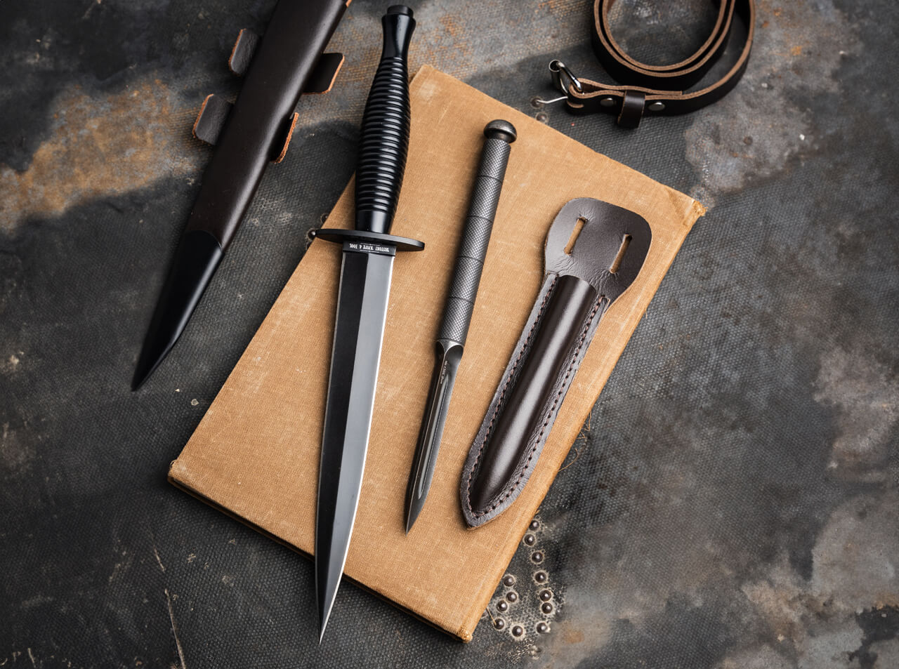History Knife & Tool Sleeve Dagger