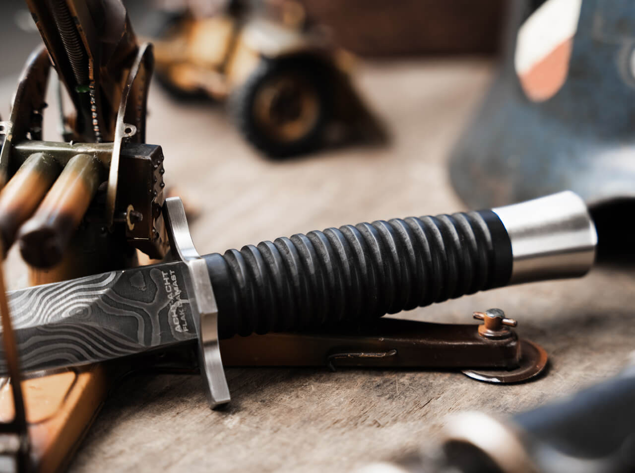 Böker Manufaktur Solingen Acht-Acht Flak Damast