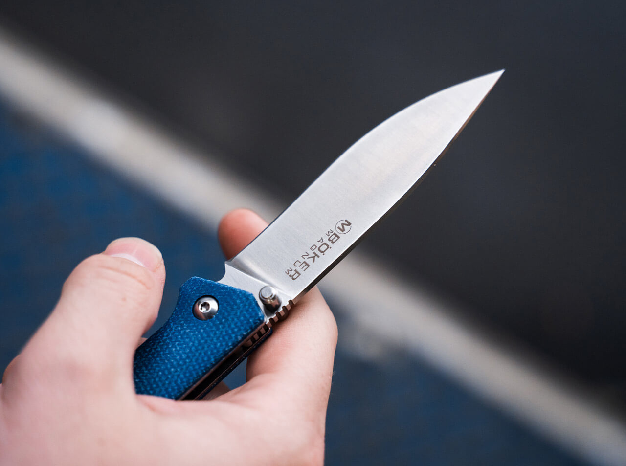 Magnum Deep Blue Canvas
